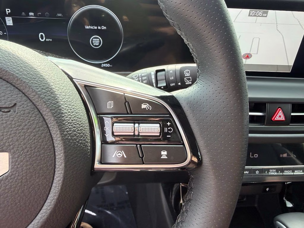 2026 Fusion Black Kia Seltos SX AWD SUV