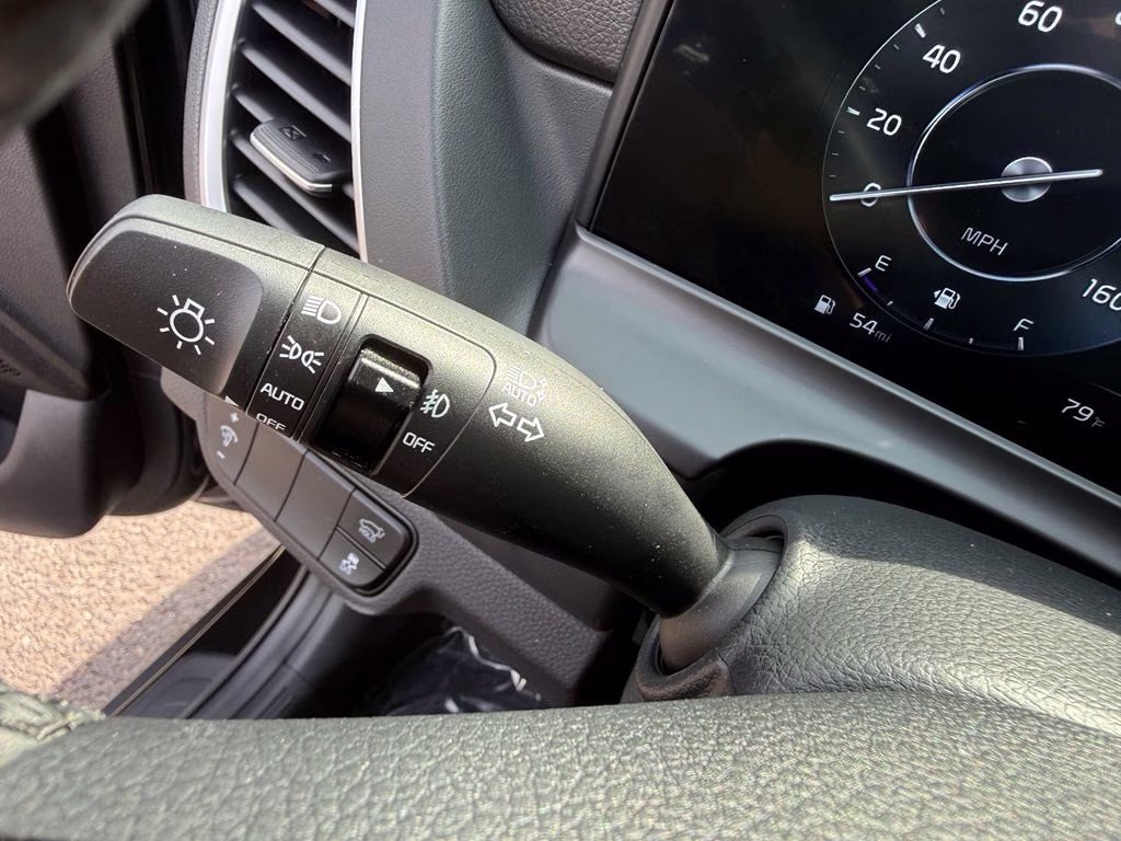 2026 Fusion Black Kia Seltos SX AWD SUV