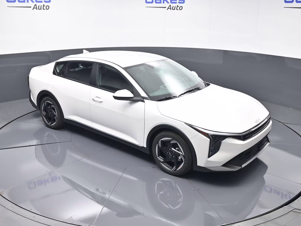 2026 Snow White Pearl Kia K4 EX FWD Sedan
