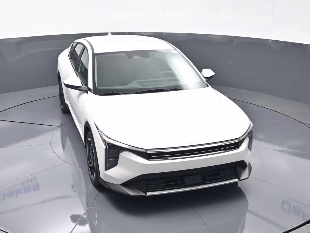 2026 Snow White Pearl Kia K4 EX FWD Sedan