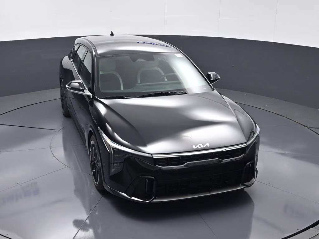 2026 Aurora Black Pearl Kia K4 GT-Line FWD Hatchback