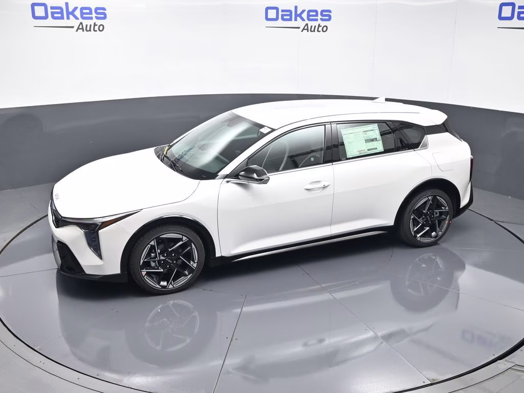 2026 Snow White Pearl Kia K4 GT-Line FWD Hatchback