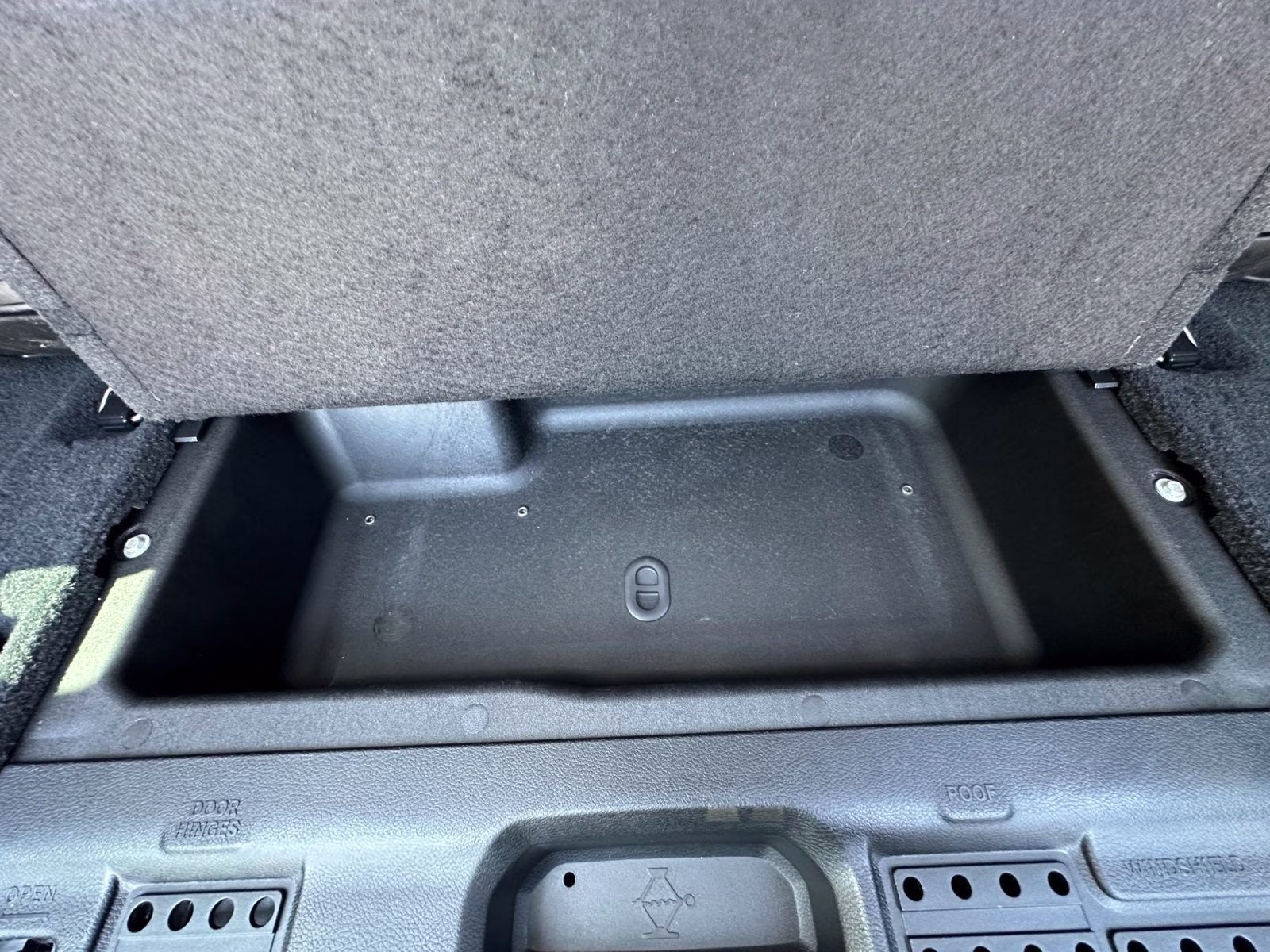 2024 Granite Crystal Metallic Clearcoat Jeep Wrangler Rubicon 4X4 SUV