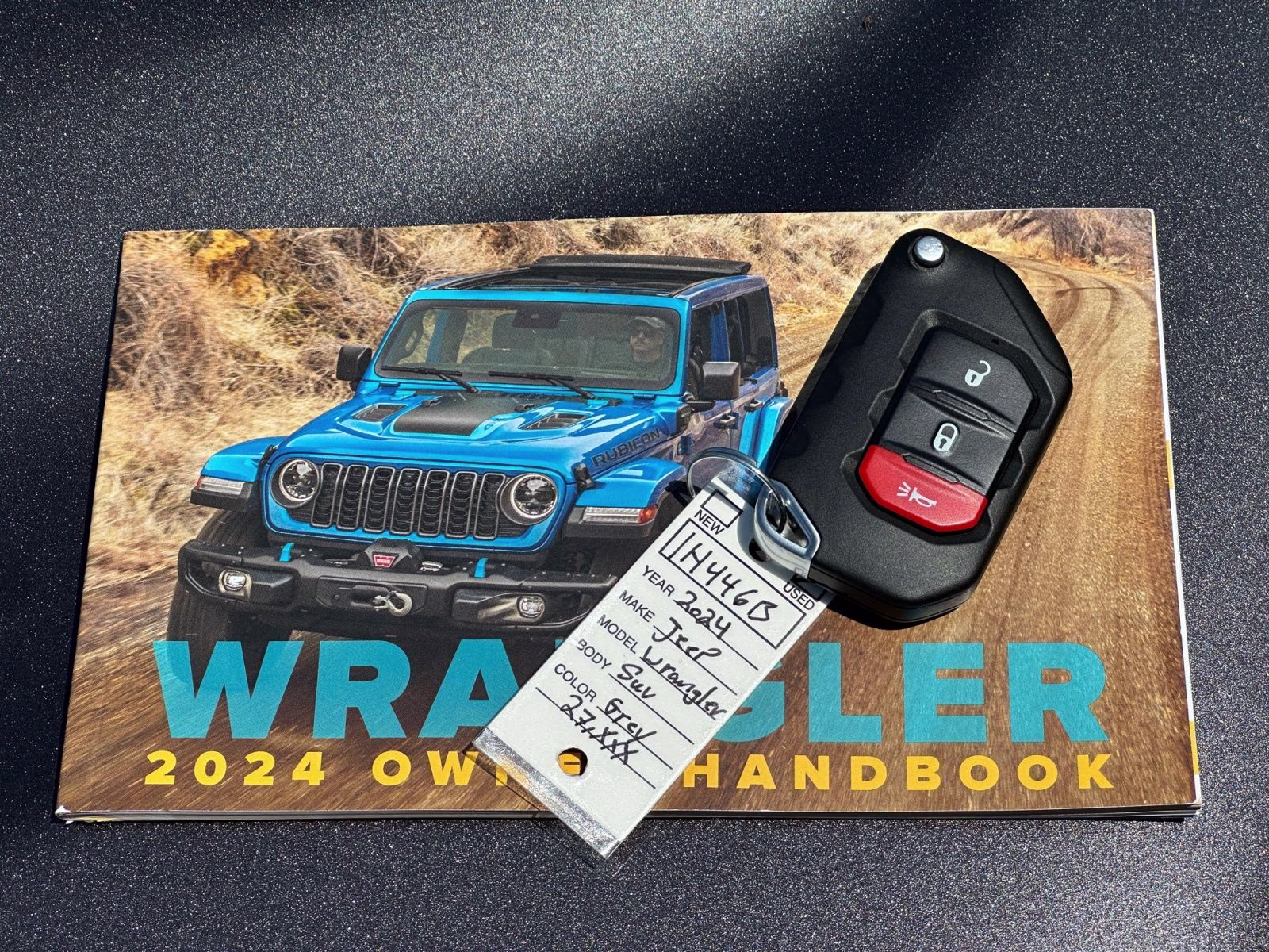 2024 Granite Crystal Metallic Clearcoat Jeep Wrangler Rubicon 4X4 SUV