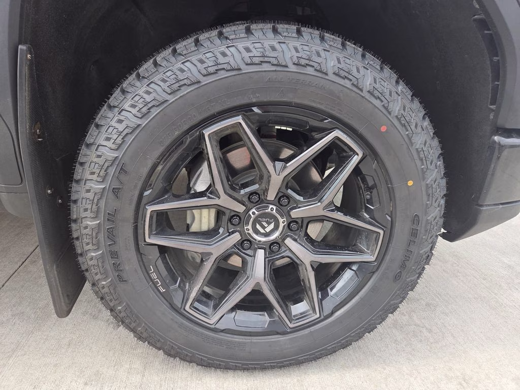 2024 Onyx Black GMC Sierra 1500 AT4 4X4 Truck