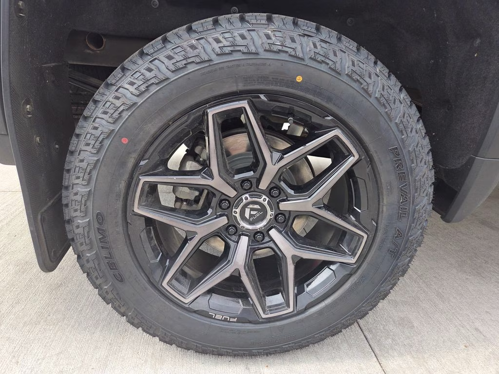 2024 Onyx Black GMC Sierra 1500 AT4 4X4 Truck