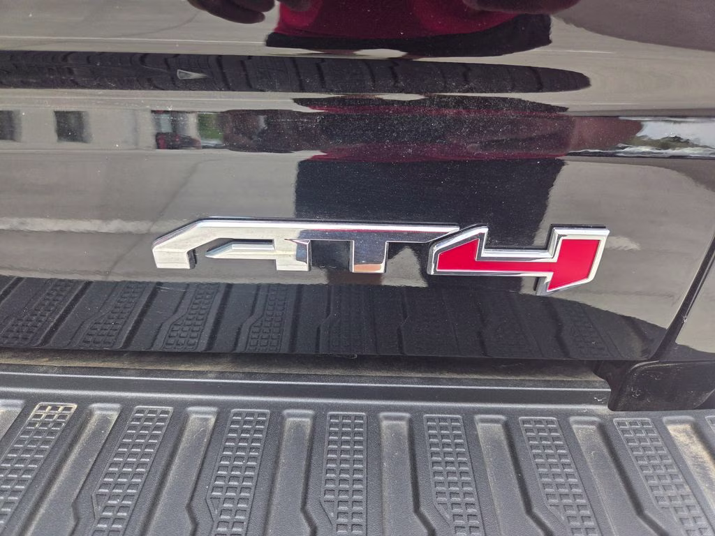 2024 Onyx Black GMC Sierra 1500 AT4 4X4 Truck