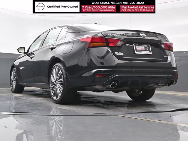 2025 Super Black Clearcoat Nissan Altima 2.5 SL AWD Sedan
