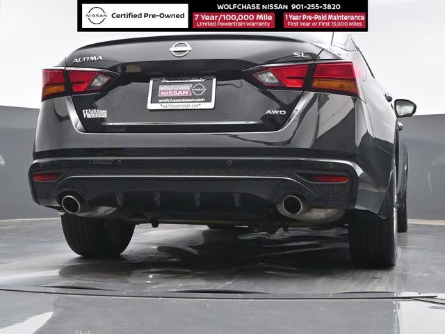 2025 Super Black Clearcoat Nissan Altima 2.5 SL AWD Sedan