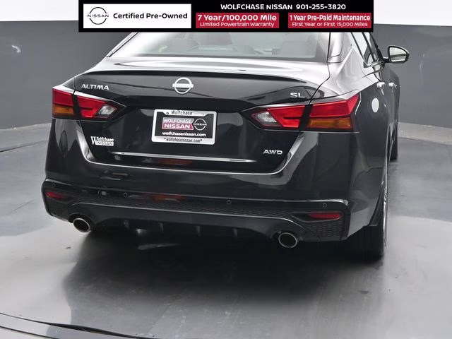 2025 Super Black Clearcoat Nissan Altima 2.5 SL AWD Sedan