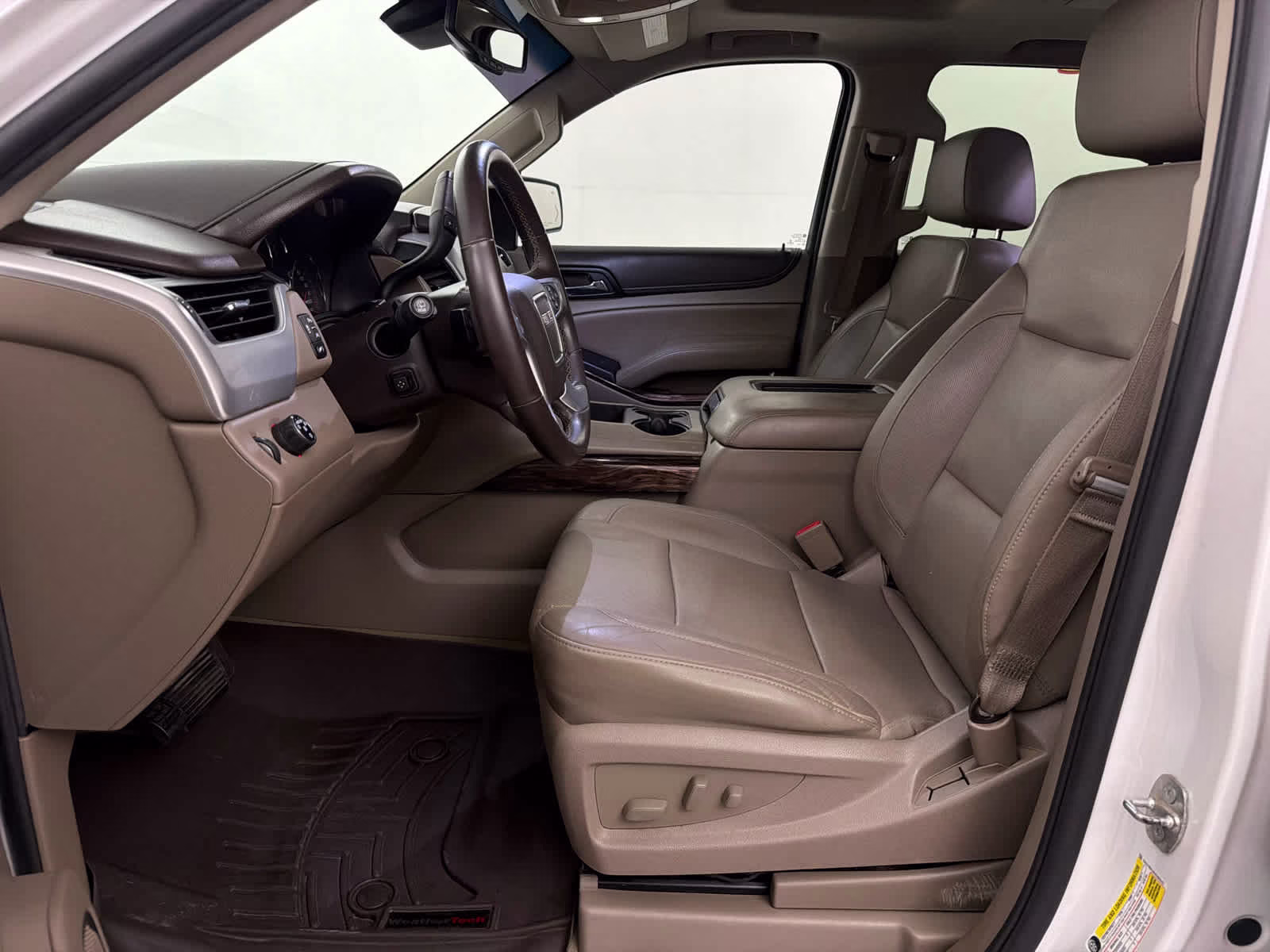 2016 White Frost Tricoat GMC Yukon SLT RWD SUV