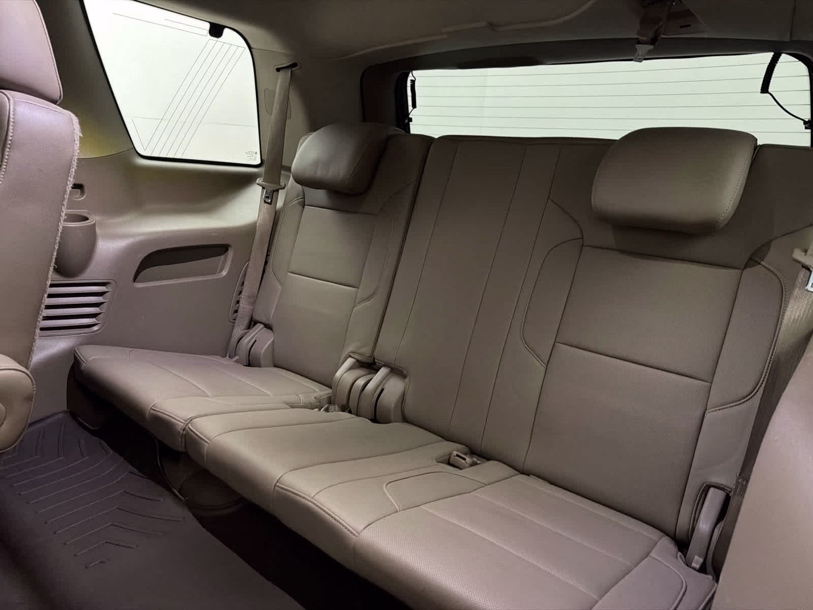 2016 White Frost Tricoat GMC Yukon SLT RWD SUV