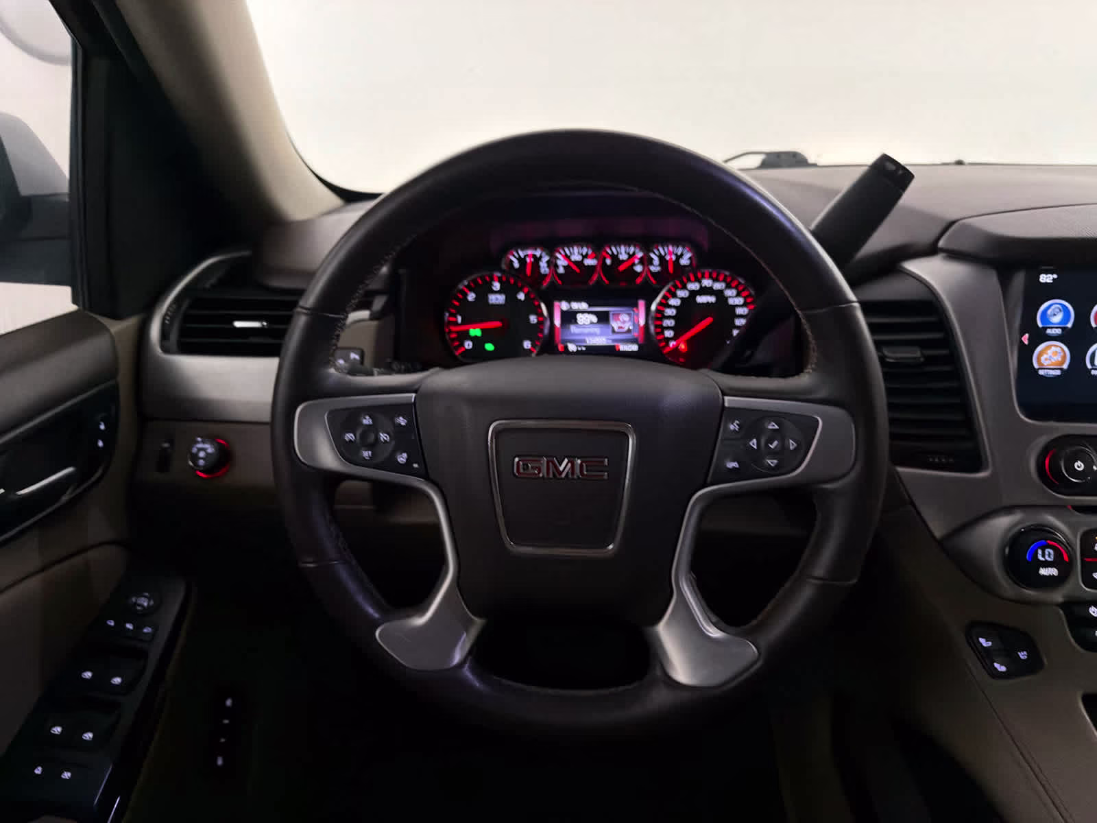 2016 White Frost Tricoat GMC Yukon SLT RWD SUV