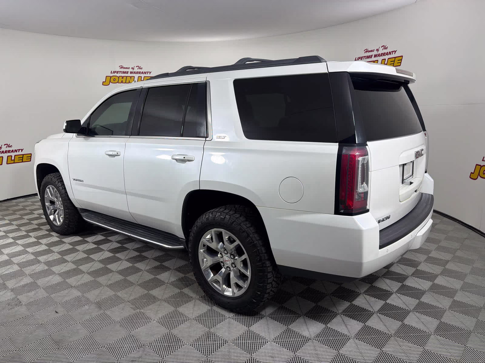 2016 White Frost Tricoat GMC Yukon SLT RWD SUV
