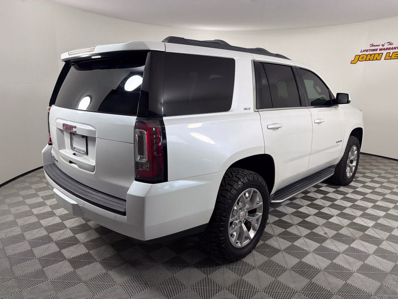 2016 White Frost Tricoat GMC Yukon SLT RWD SUV