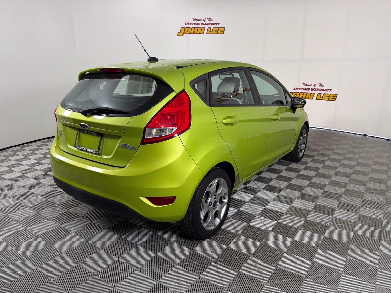 2012 Lime Squeeze Metallic Ford Fiesta SES FWD Sedan
