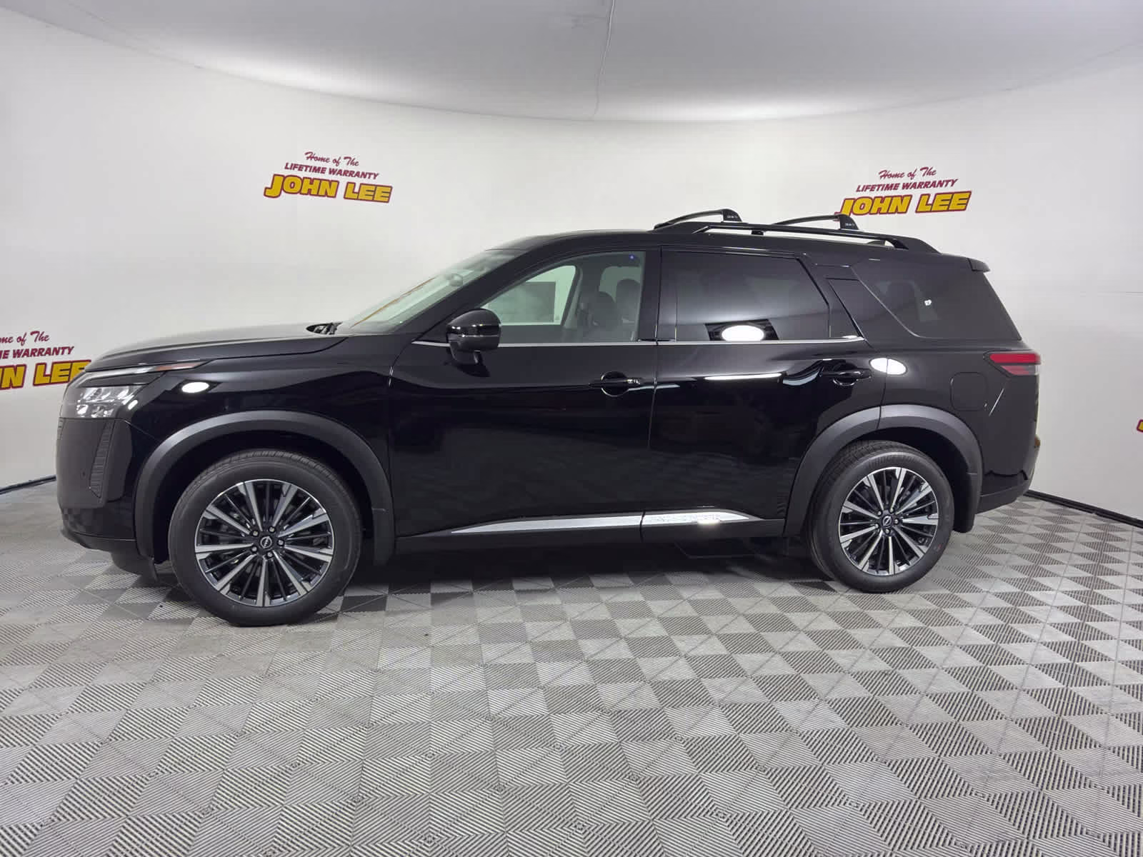 2026 Super Black Nissan Pathfinder Platinum FWD SUV