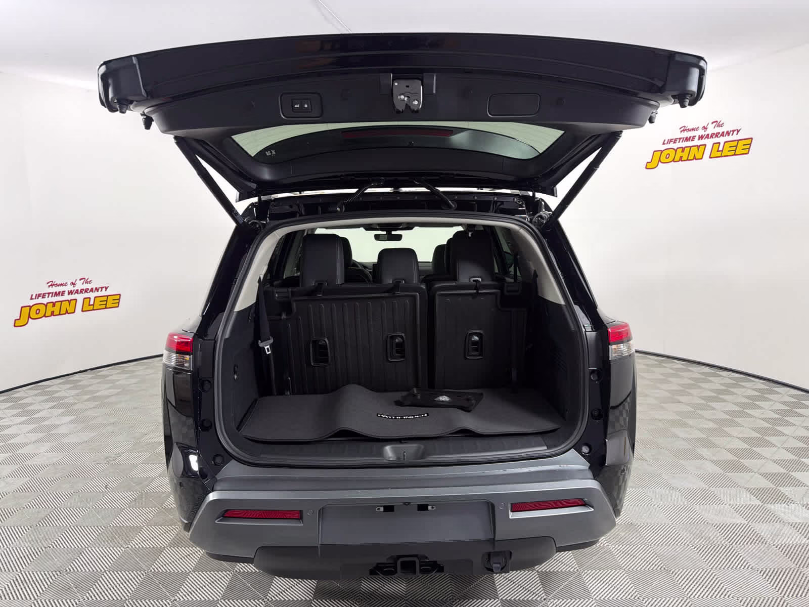 2026 Super Black Nissan Pathfinder Platinum FWD SUV