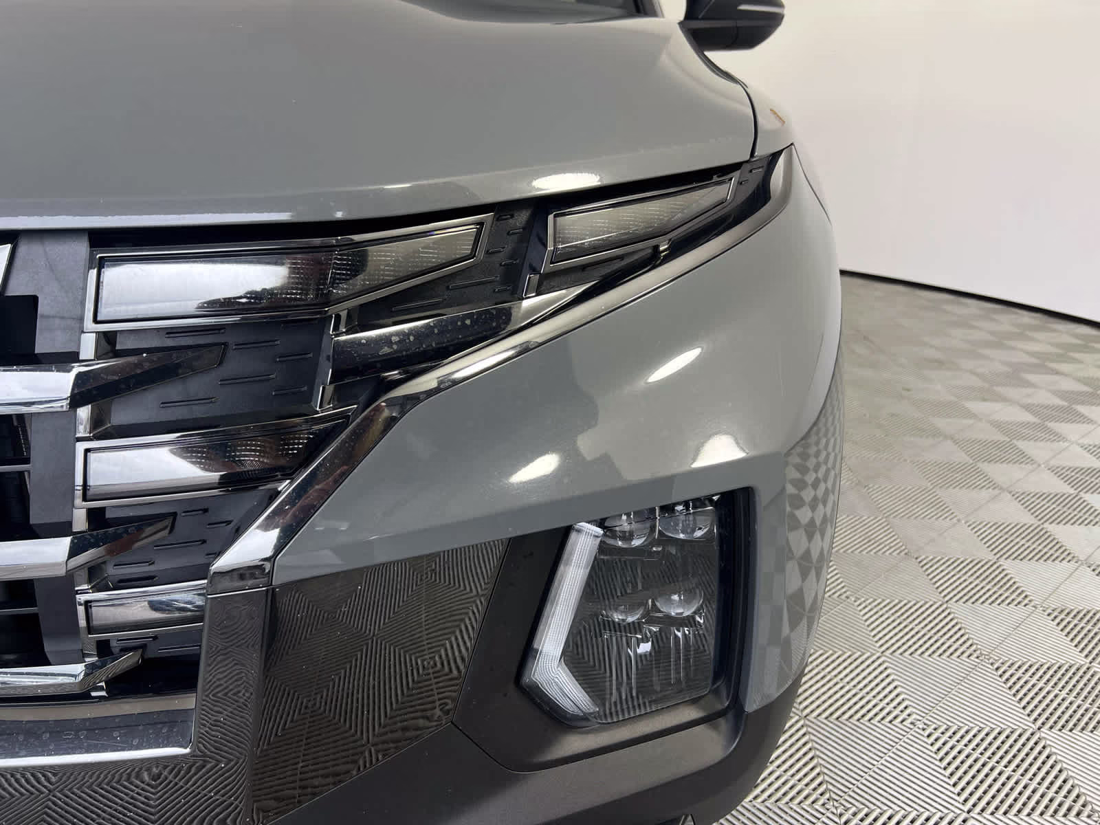 2024 Hampton Gray Hyundai Santa Cruz XRT AWD Truck