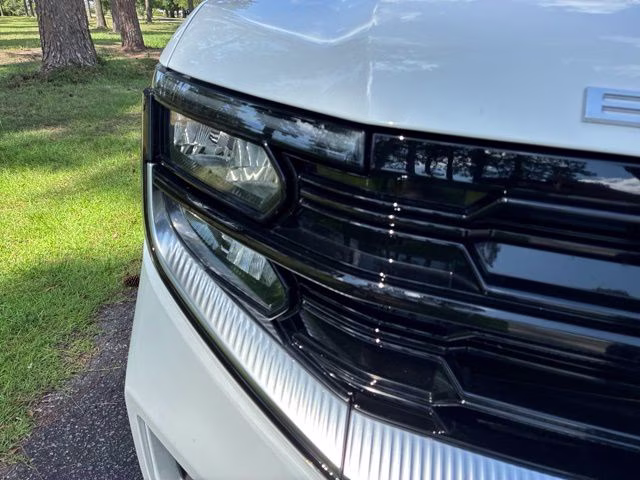 2025 Oxford White Ford Expedition Platinum 4X4 SUV