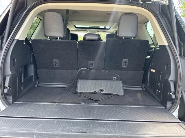 2025 Oxford White Ford Expedition Platinum 4X4 SUV