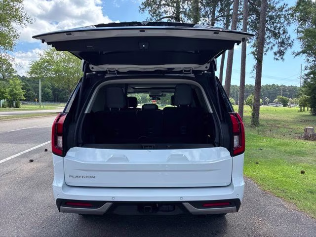 2025 Oxford White Ford Expedition Platinum 4X4 SUV