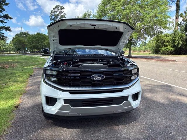 2025 Oxford White Ford Expedition Platinum 4X4 SUV