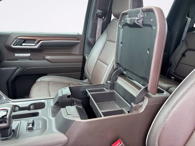 2023 White Frost GMC Sierra 1500 Denali 4X4 Truck