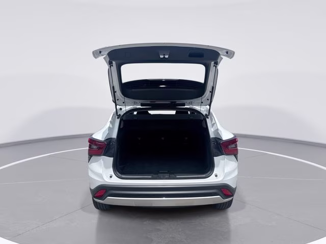 2025 Summit White Chevrolet Trax LT FWD SUV
