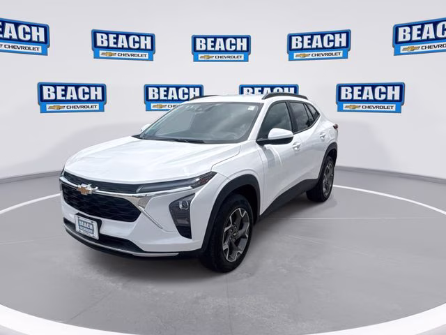 2025 Summit White Chevrolet Trax LT FWD SUV