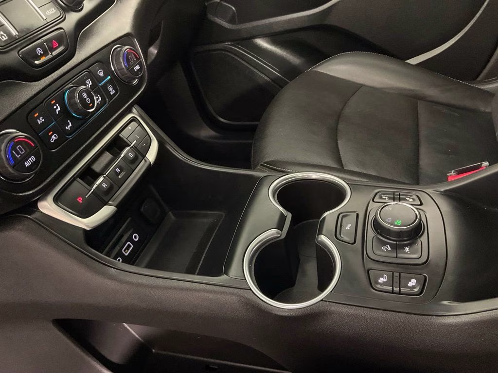 2022 Ebony Twilight Metallic GMC Terrain SLT AWD SUV