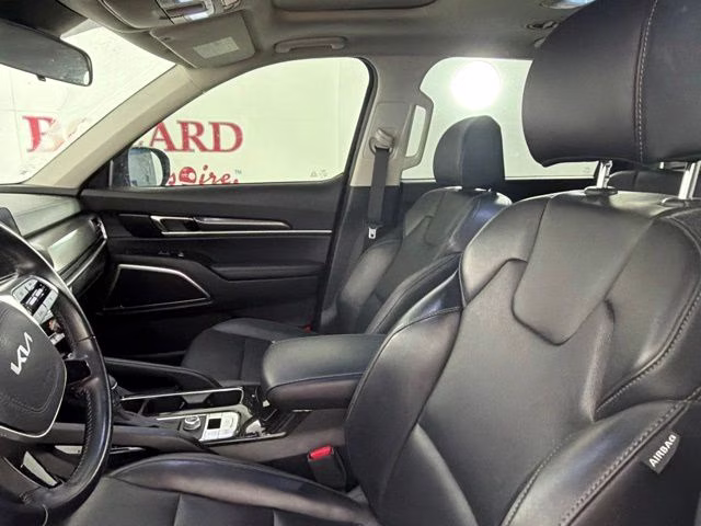 2024 Ebony Black Kia Telluride S FWD SUV