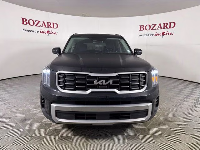 2024 Ebony Black Kia Telluride S FWD SUV