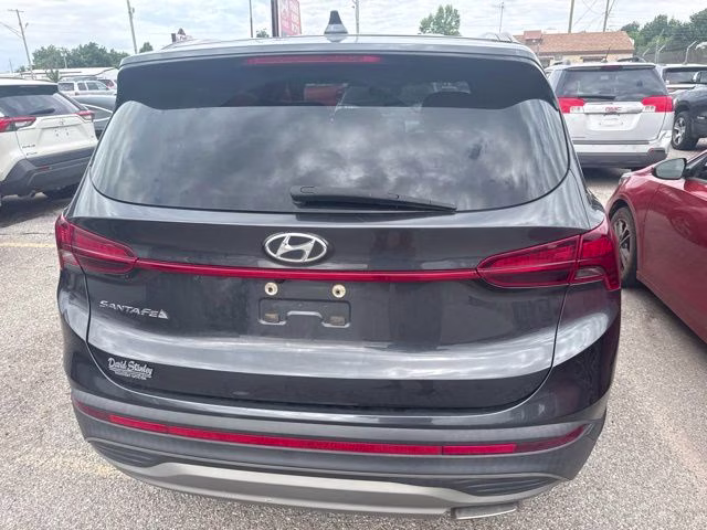 2022 Shimmering Silver Hyundai Santa Fe SE FWD SUV