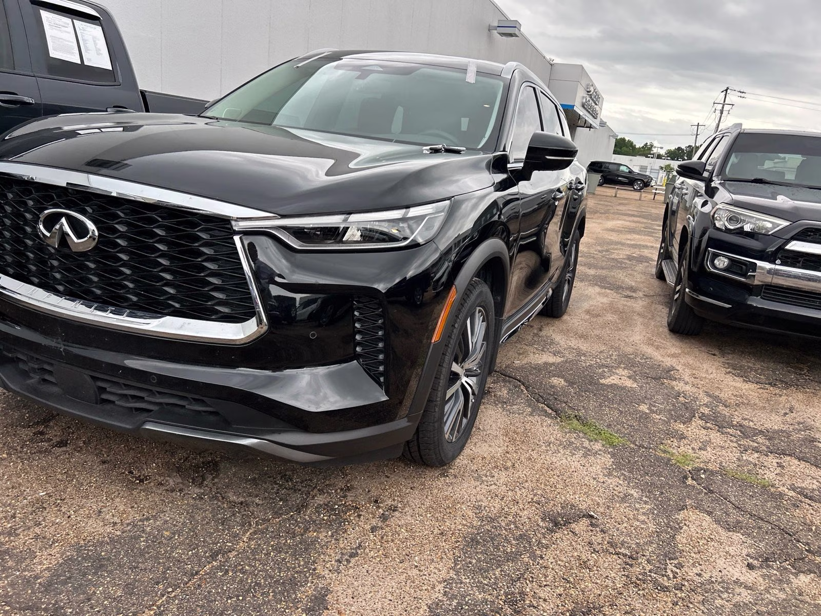 2023 Mineral INFINITI QX60 Sensory AWD SUV