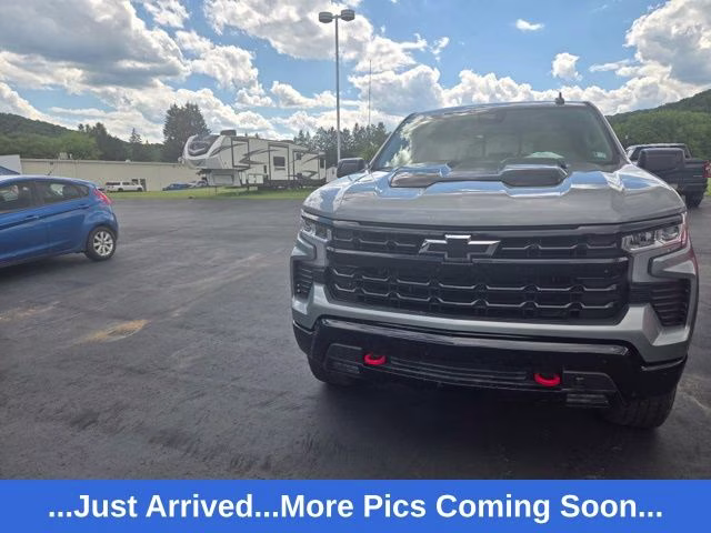 2025 Sterling Gray Metallic Chevrolet Silverado 1500 LT Trail Boss 4X4 Truck