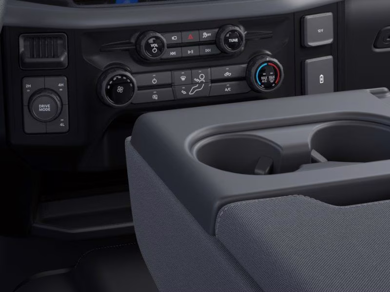 2025 Oxford White Ford F-150 XL 4X4 Truck