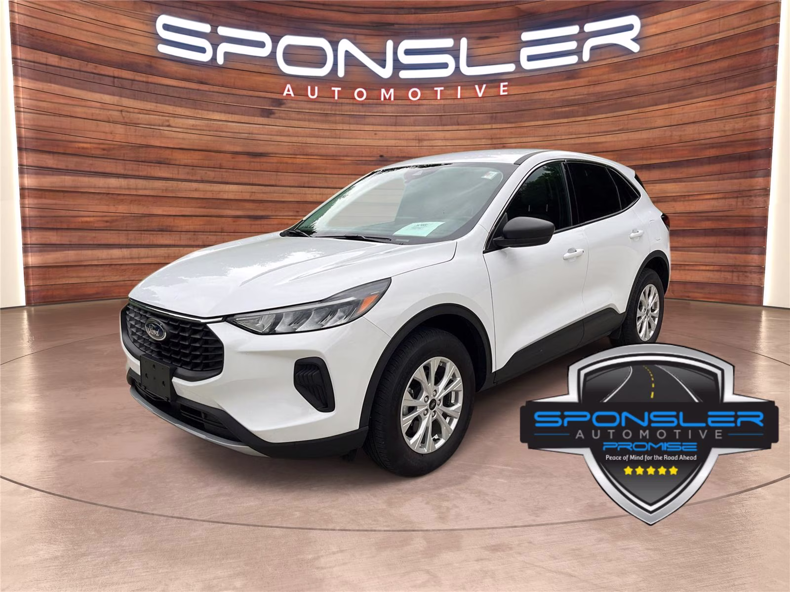 2024 Oxford White Ford Escape Active AWD SUV