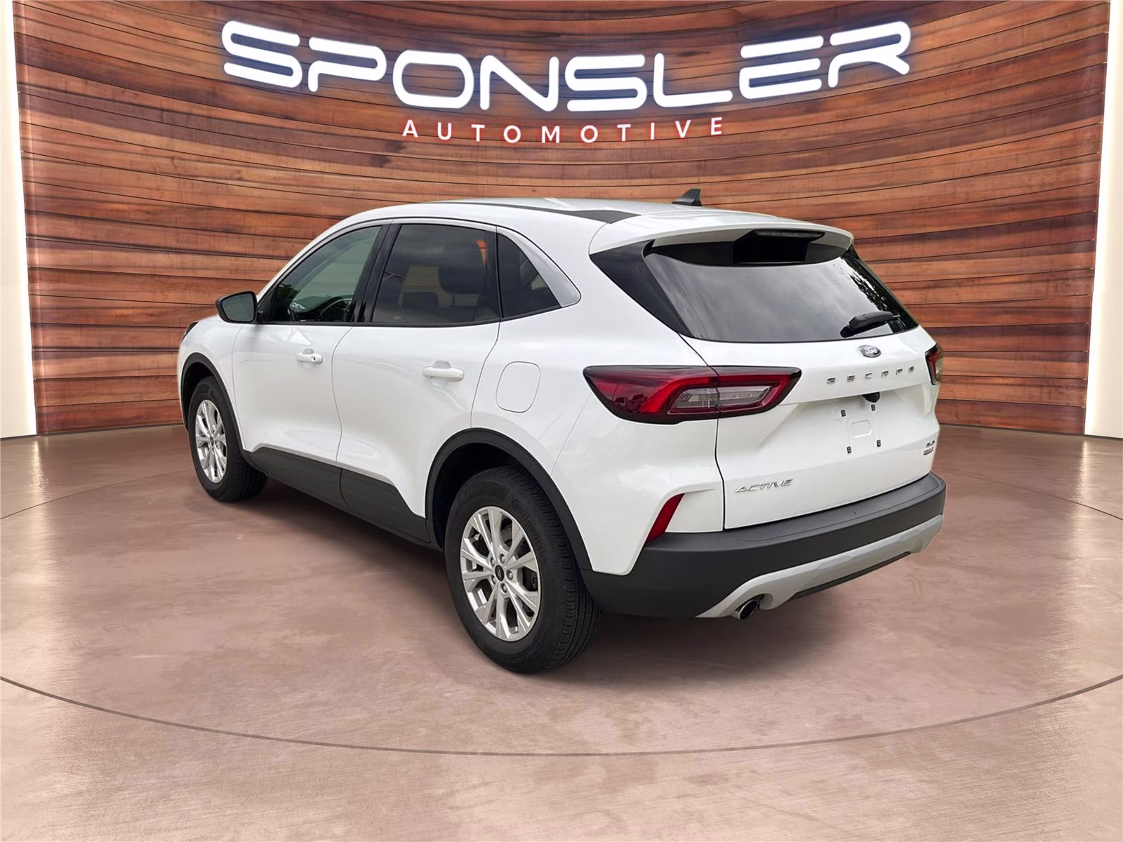 2024 Oxford White Ford Escape Active AWD SUV
