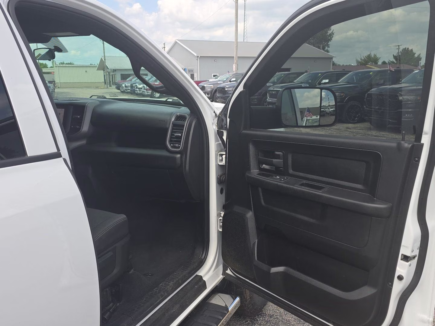 2022 Bright White Clearcoat Ram 2500 Tradesman 4X4 Truck