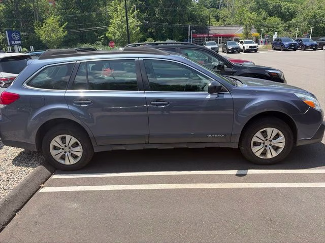 2013 Twilight Blue Metallic Subaru Outback 2.5i AWD SUV