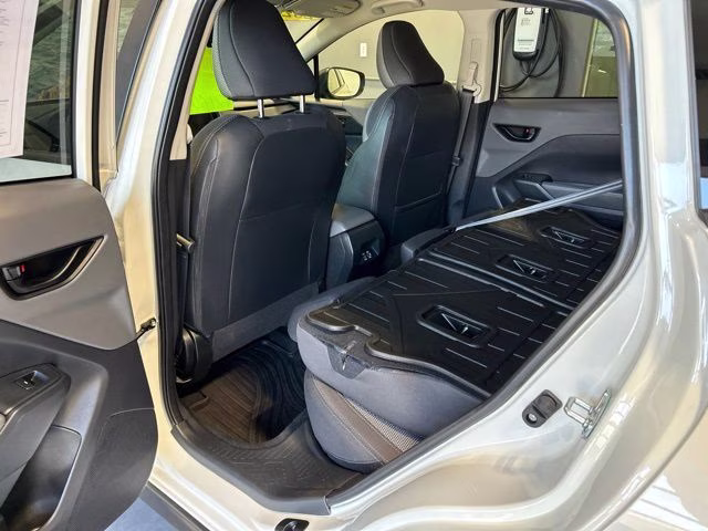 2024 Crystal White Pearl Subaru Crosstrek Premium AWD SUV
