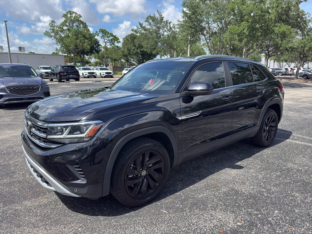 2023 Deep Black Pearl Volkswagen Atlas Cross Sport 3.6L V6 SE w/Technology FWD SUV