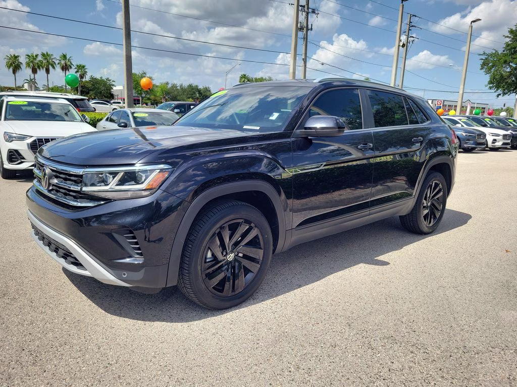 2023 Deep Black Pearl Volkswagen Atlas Cross Sport 3.6L V6 SE w/Technology FWD SUV