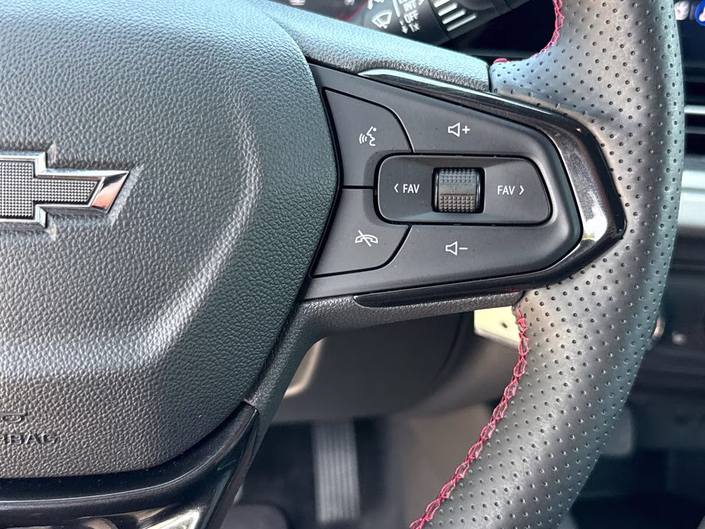 2024 Summit White Chevrolet Trax 1RS FWD SUV
