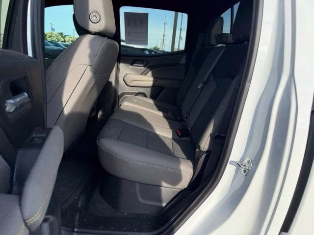 2024 Summit White Chevrolet Colorado ZR2 4X4 Truck