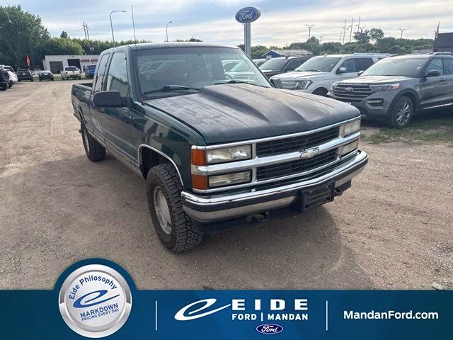 1996 Black Chevrolet C/K 1500 Base 4X4 Truck