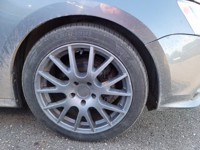 2016 Gray Volkswagen Jetta 1.8T Sport FWD Sedan