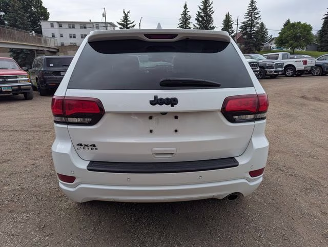 2020 Bright White Clearcoat Jeep Grand Cherokee Altitude 4X4 SUV