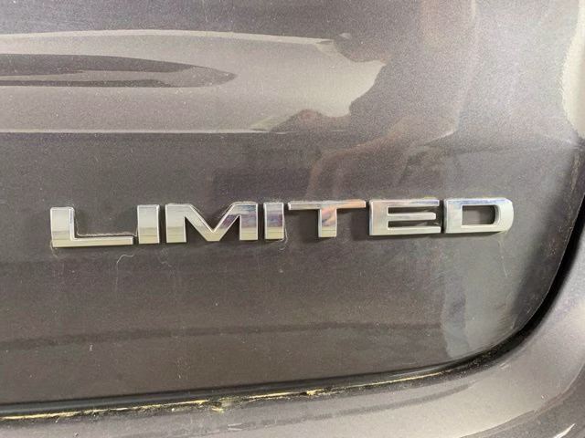 2024 Baltic Gray Metallic Clearcoat Jeep Compass Limited 4X4 SUV